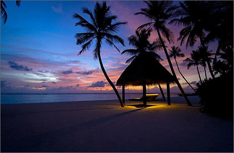  Destination The Maldives Preferred and Recommended Hotel and Lodgings One&Only Reethi Rah not far from Malé 