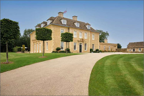 Cirencester Estate The Cotswolds Luxury Full Service Homes and Apartments information Thom Bissett Travel Private Client Luxury Travel